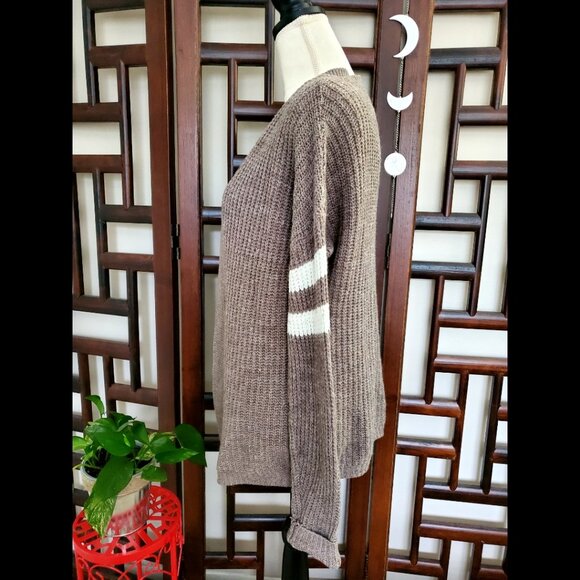 Closet Space Cardigan (Size L) - Picture 2 of 5